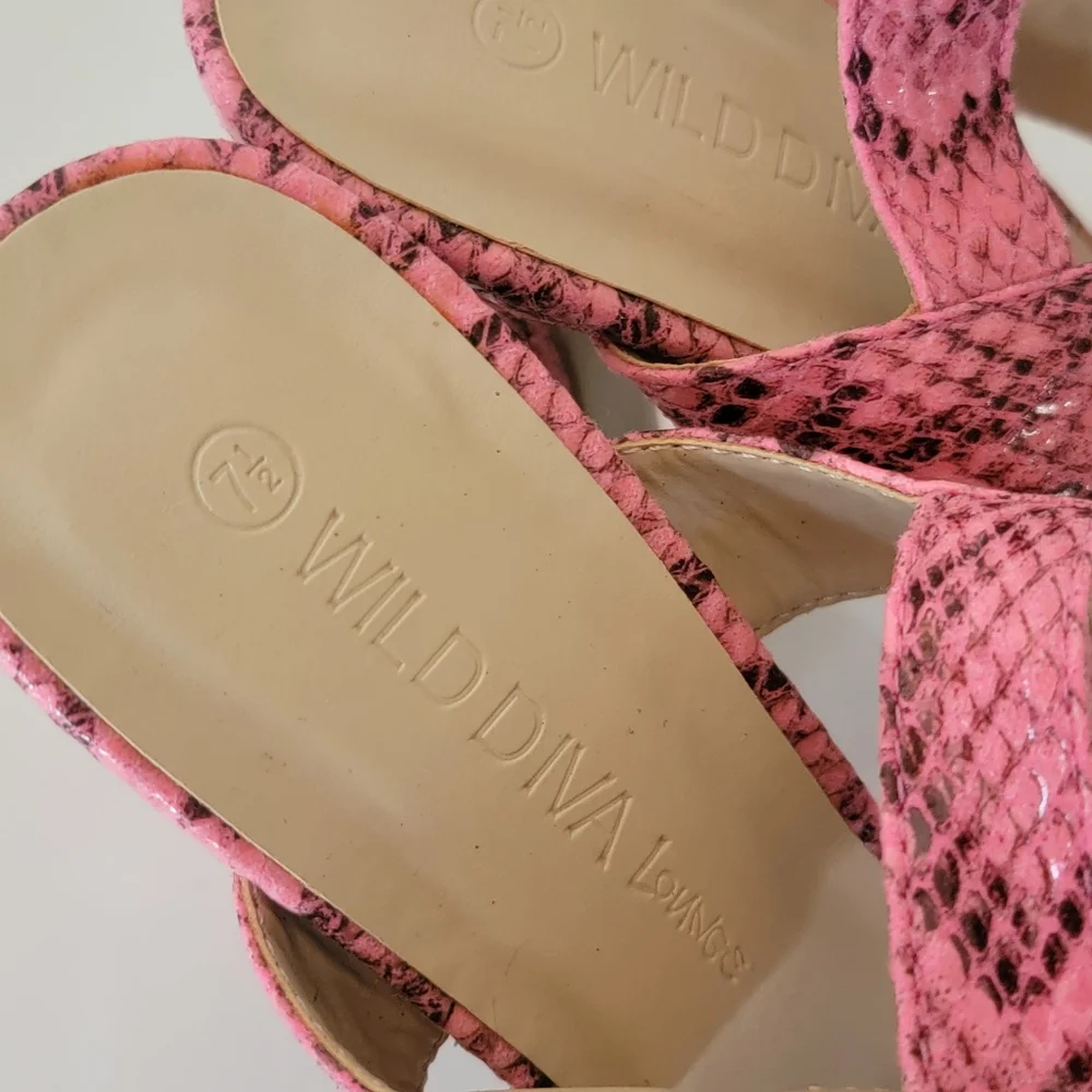 Wild Diva | Pink Python Snake Print Open toe Platform Anklestrap heels Size 7.5